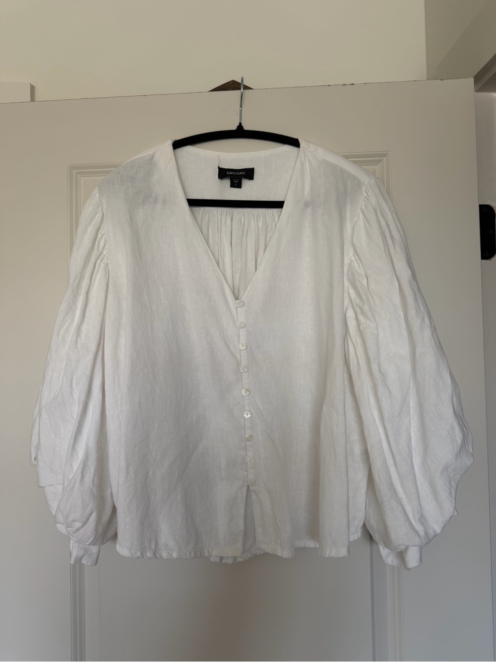 Karen Kane White V-Neck Button Front Puff Sleeve Top